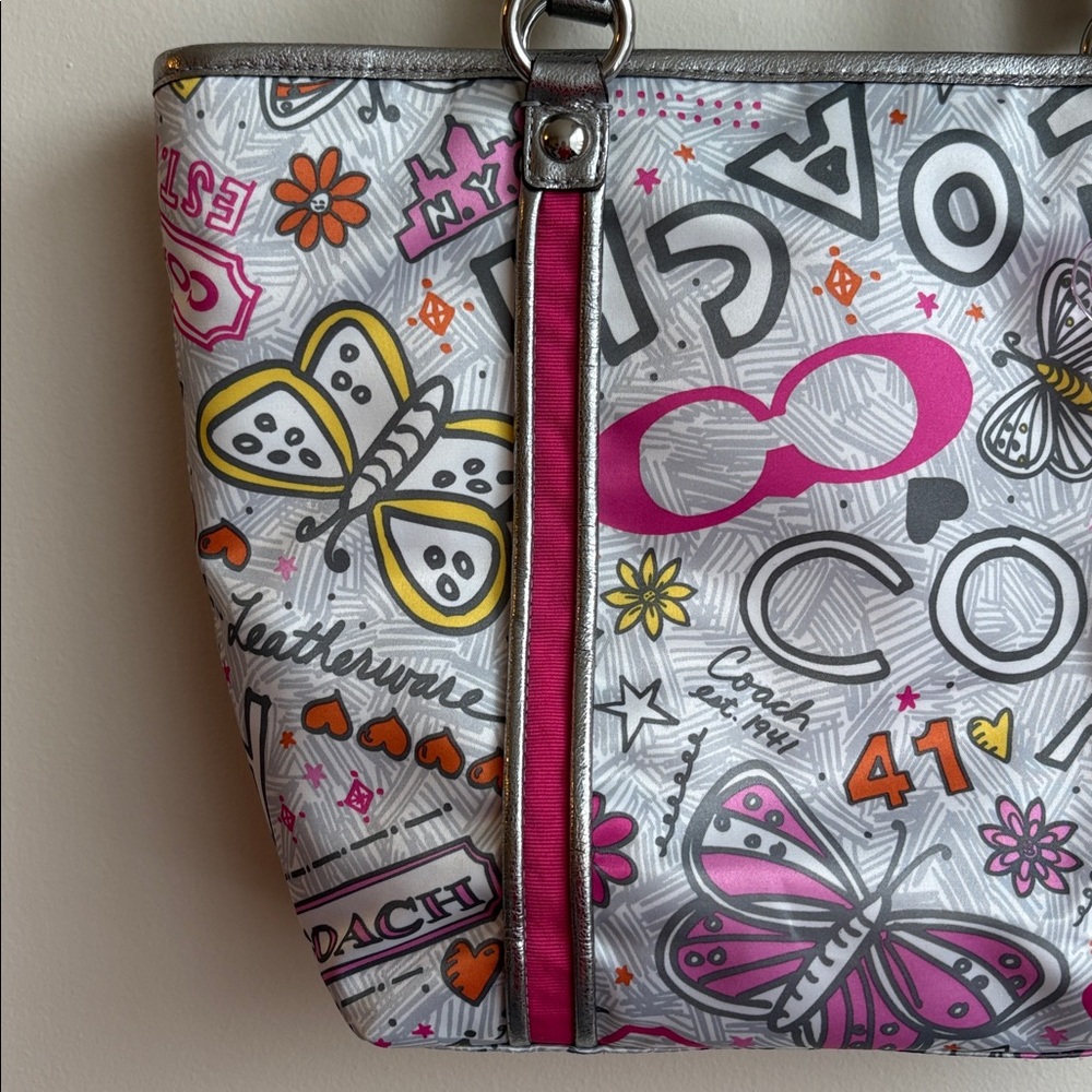Coach Poppy Bandana Butterfly Graffiti Bag - Picture 2 of 8